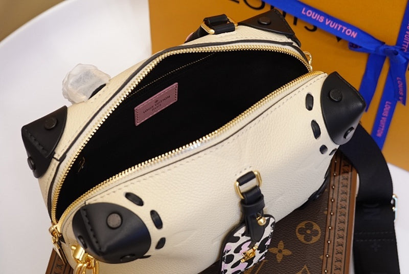 Anum Bags ln Luxury Bag --56511