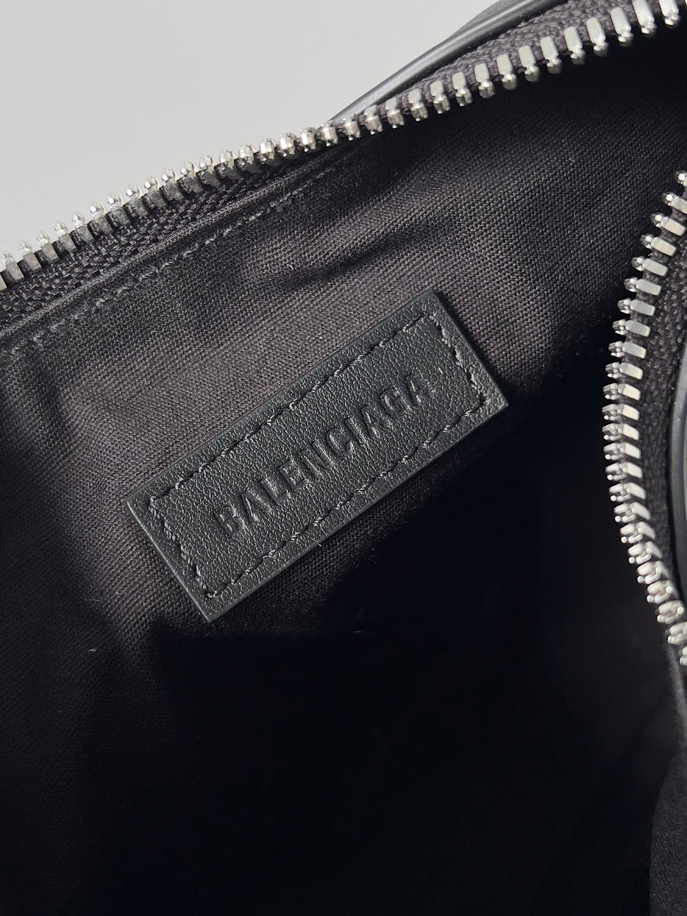 Ezyycart Bags Balenciaga Luxury Bag --111140