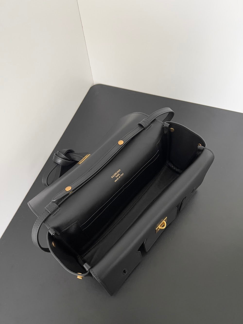 Ezyycart Bags Balenciaga Luxury Bag --111508