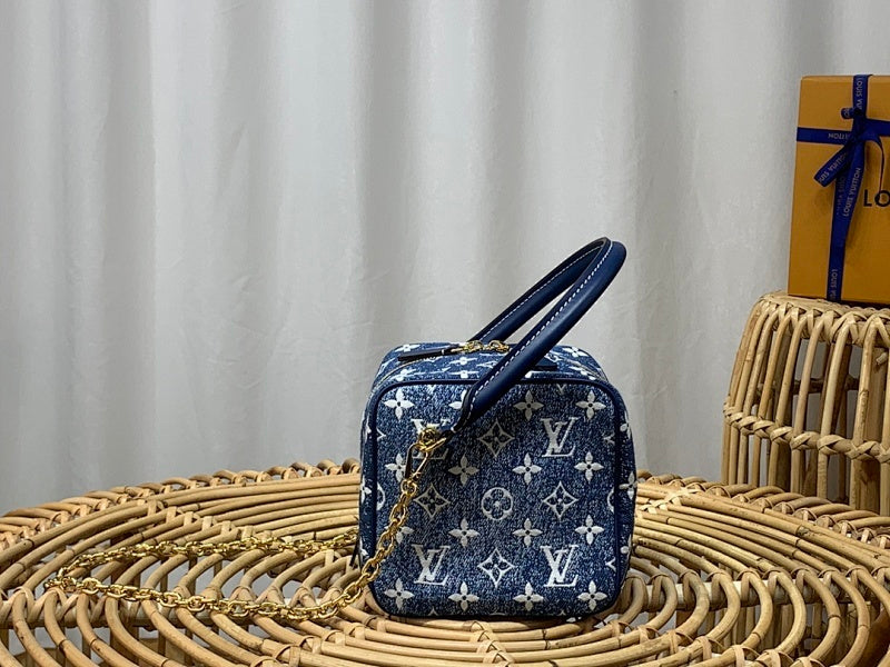 Anum Bags ln Luxury Bag --58802