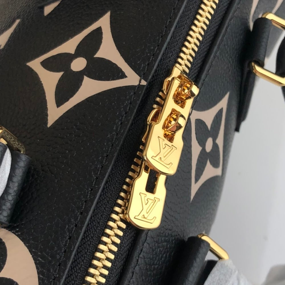 Anum Bags ln Luxury Bag --60474