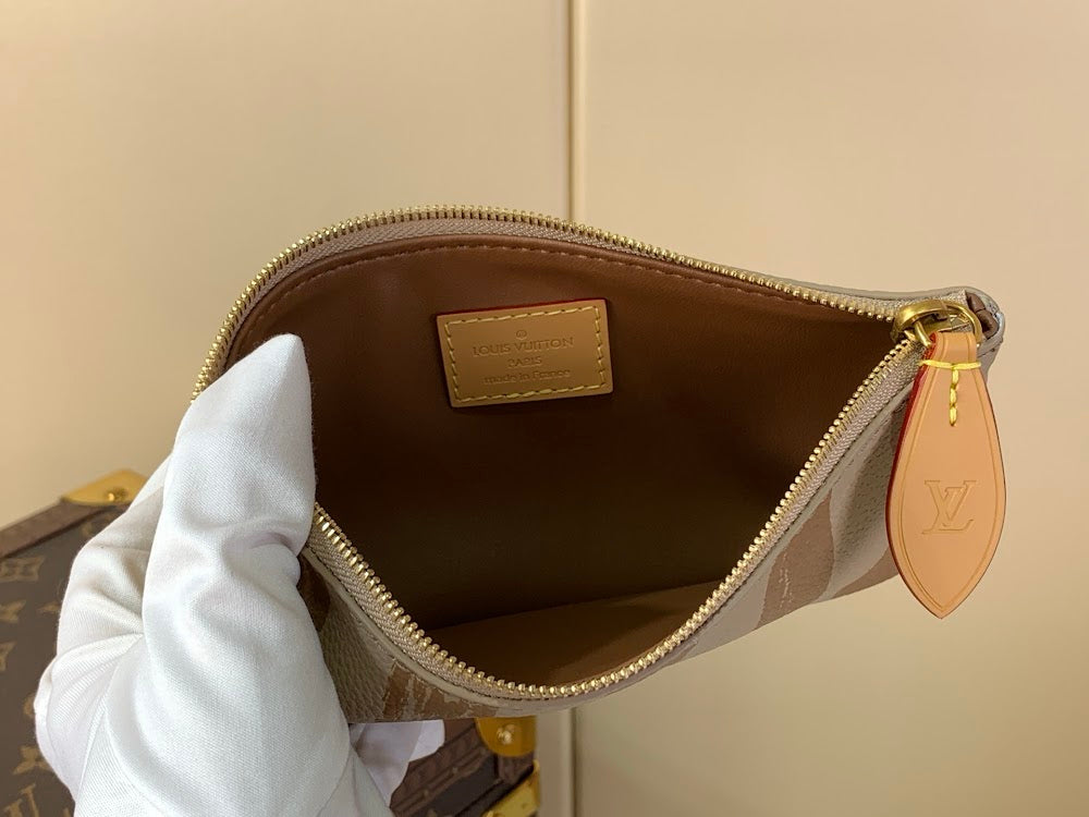 Anum Bags ln Luxury Bag --58602