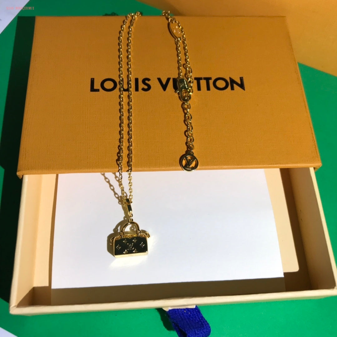 Anum Bags Necklace LUV031