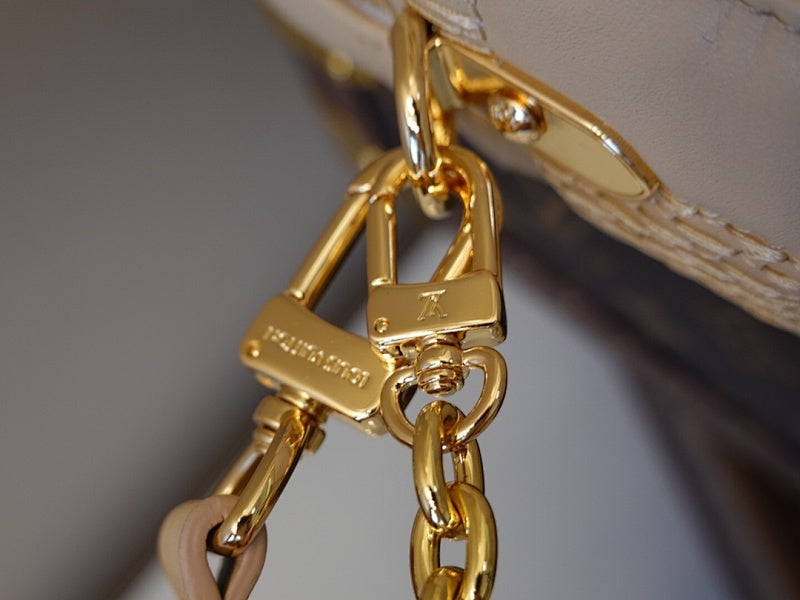 Anum Bags ln Luxury Bag --60252