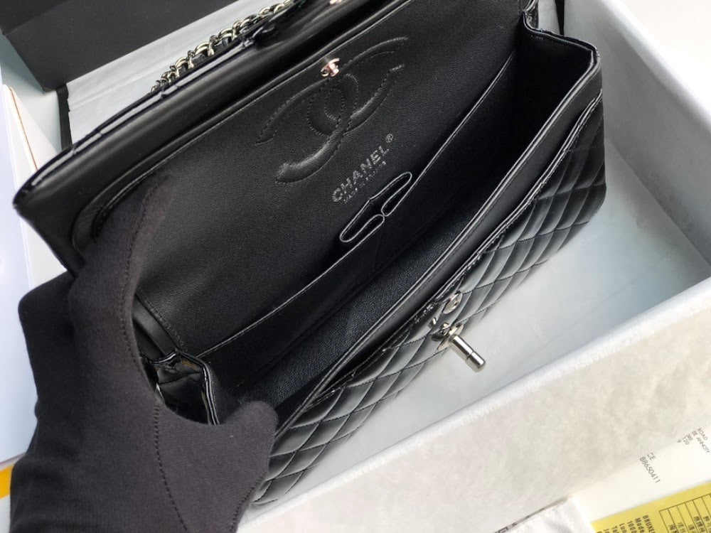 new-luxury-designer-bags-nm9270