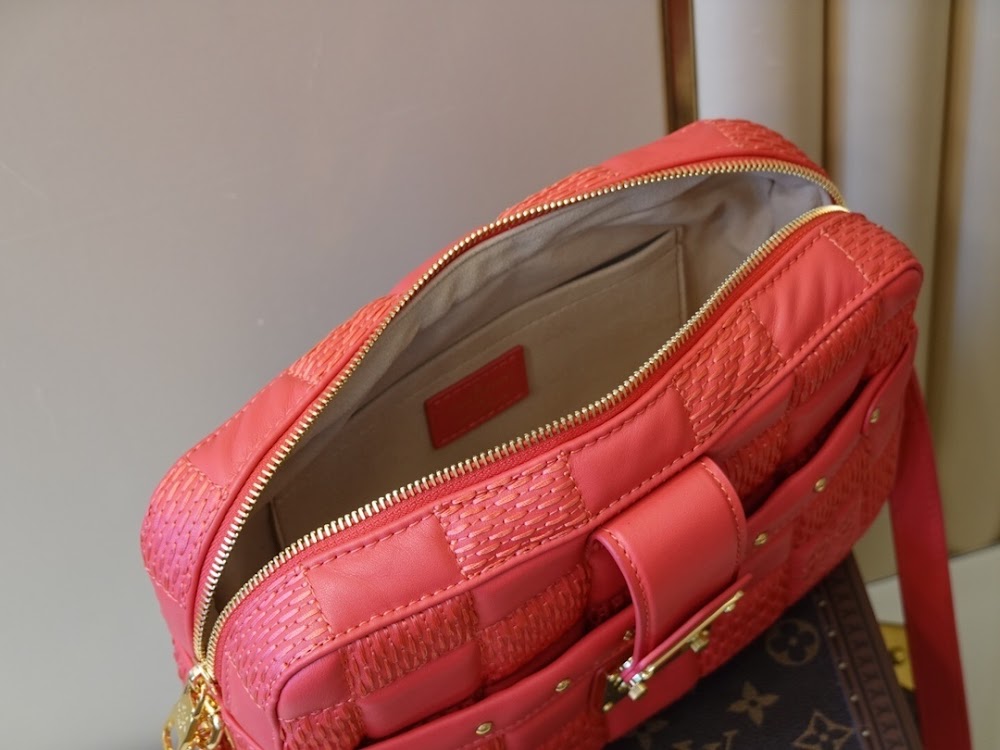 Anum Bags ln Luxury Bag --60249