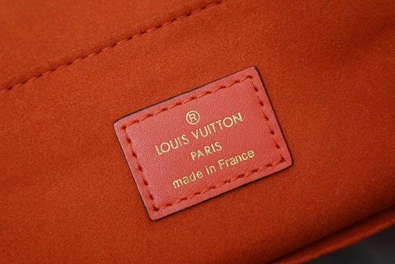 Anum Bags ln Luxury Bag --60082