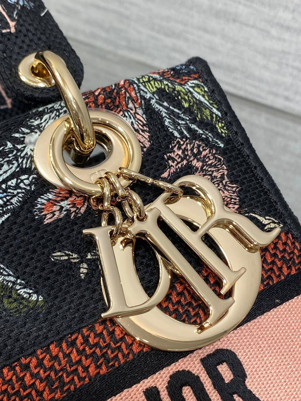 new-designer-premium-bags-nm16302