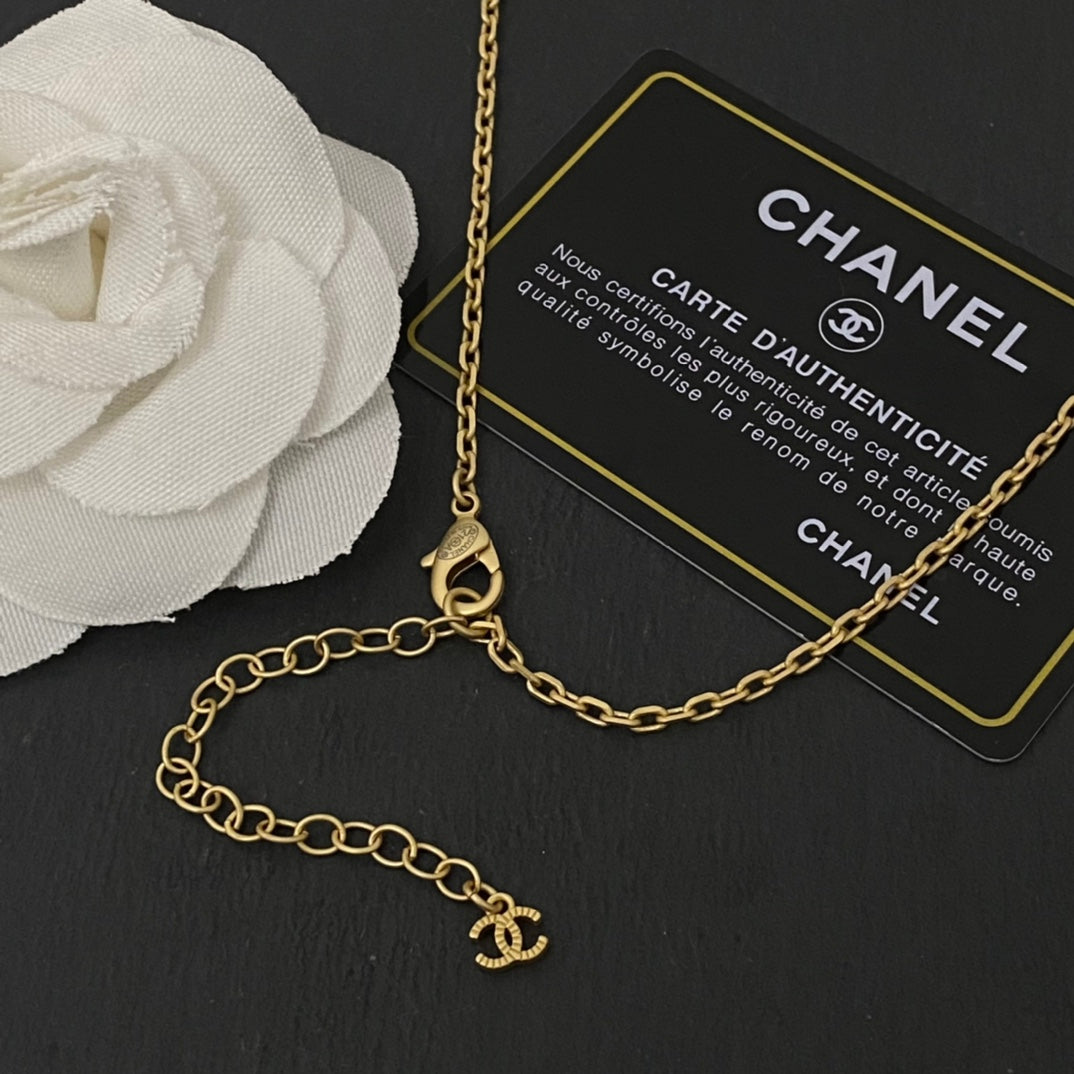 Anum Bags MO -Necklace CHL014