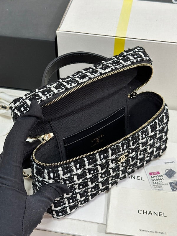 new-luxury-designer-bags-nm9606