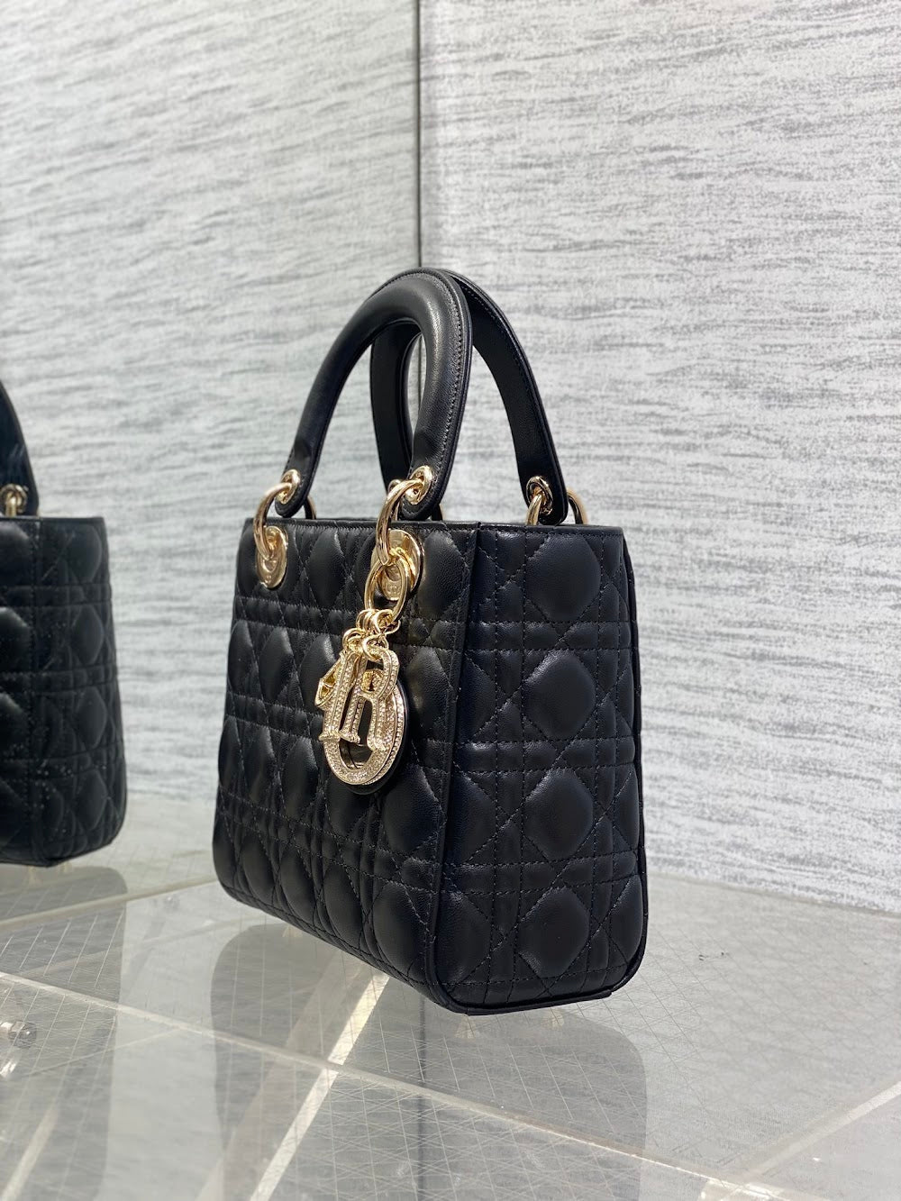 new-luxury-designer-bags-nm16297