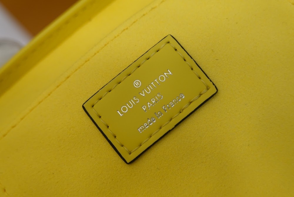 Anum Bags ln Luxury Bag --60140