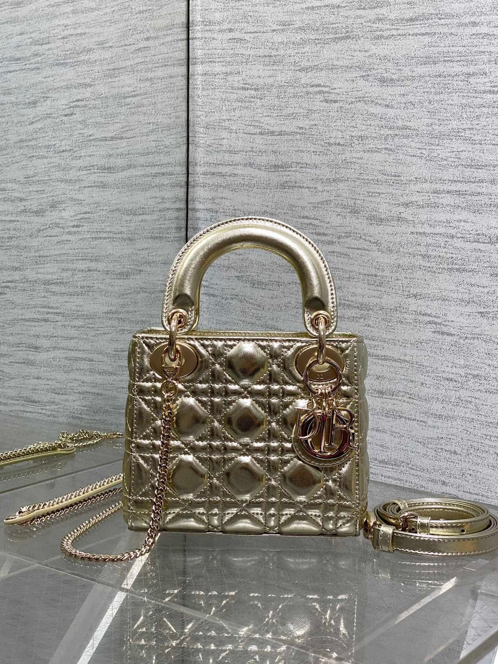 new-luxury-designer-bags-nm16467