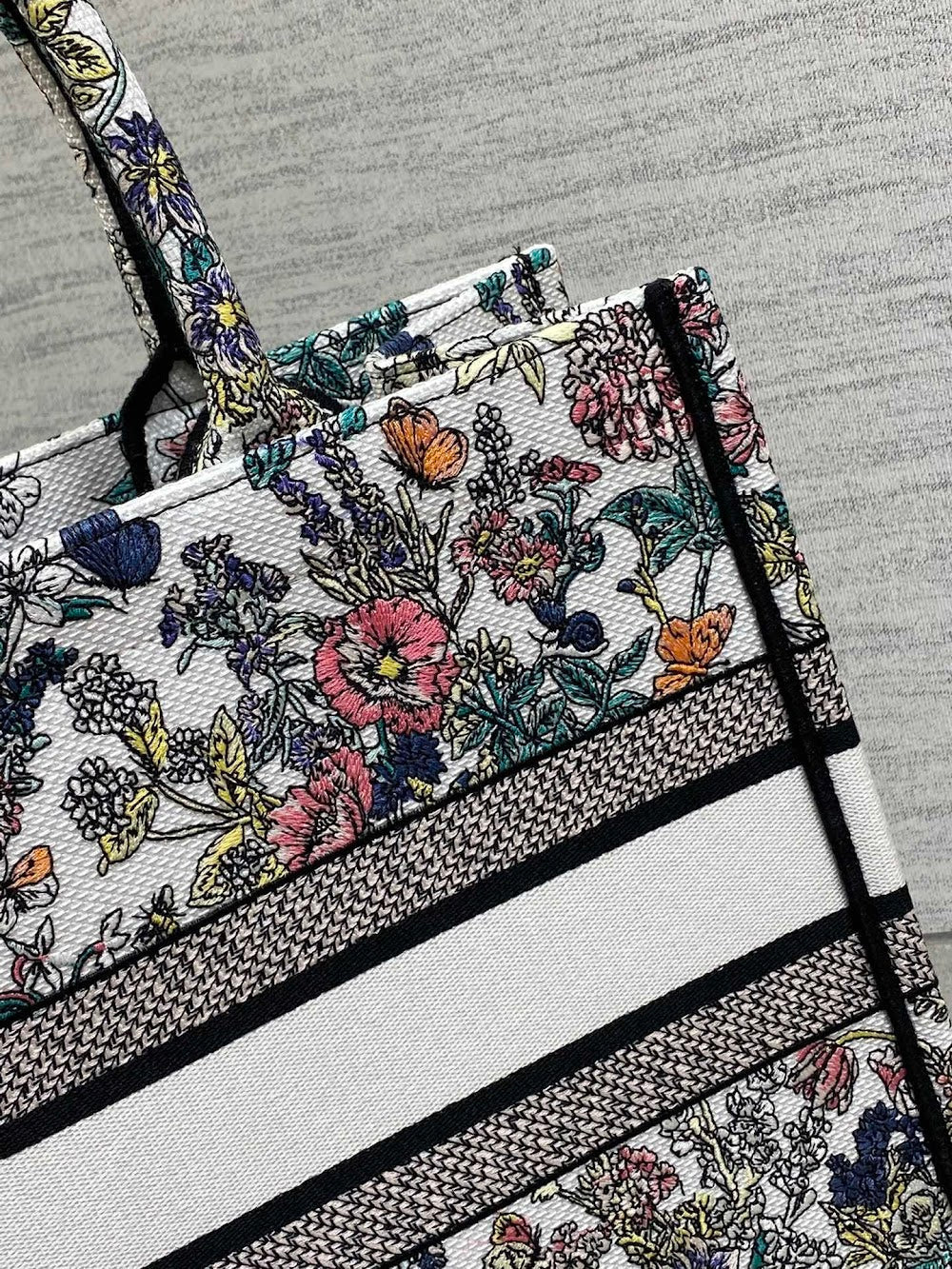 new-designer-premium-bags-nm16870