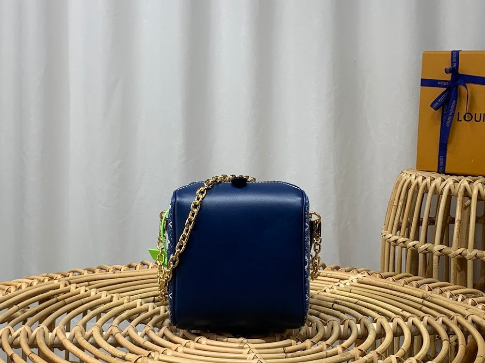 Anum Bags ln Luxury Bag --58802