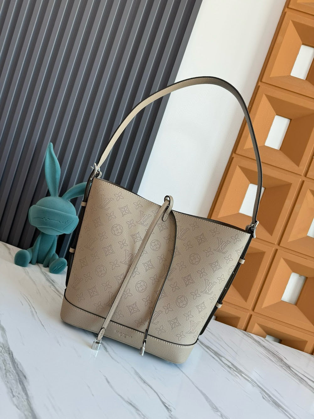 Anum Bags LVn Luxury Bag --81031