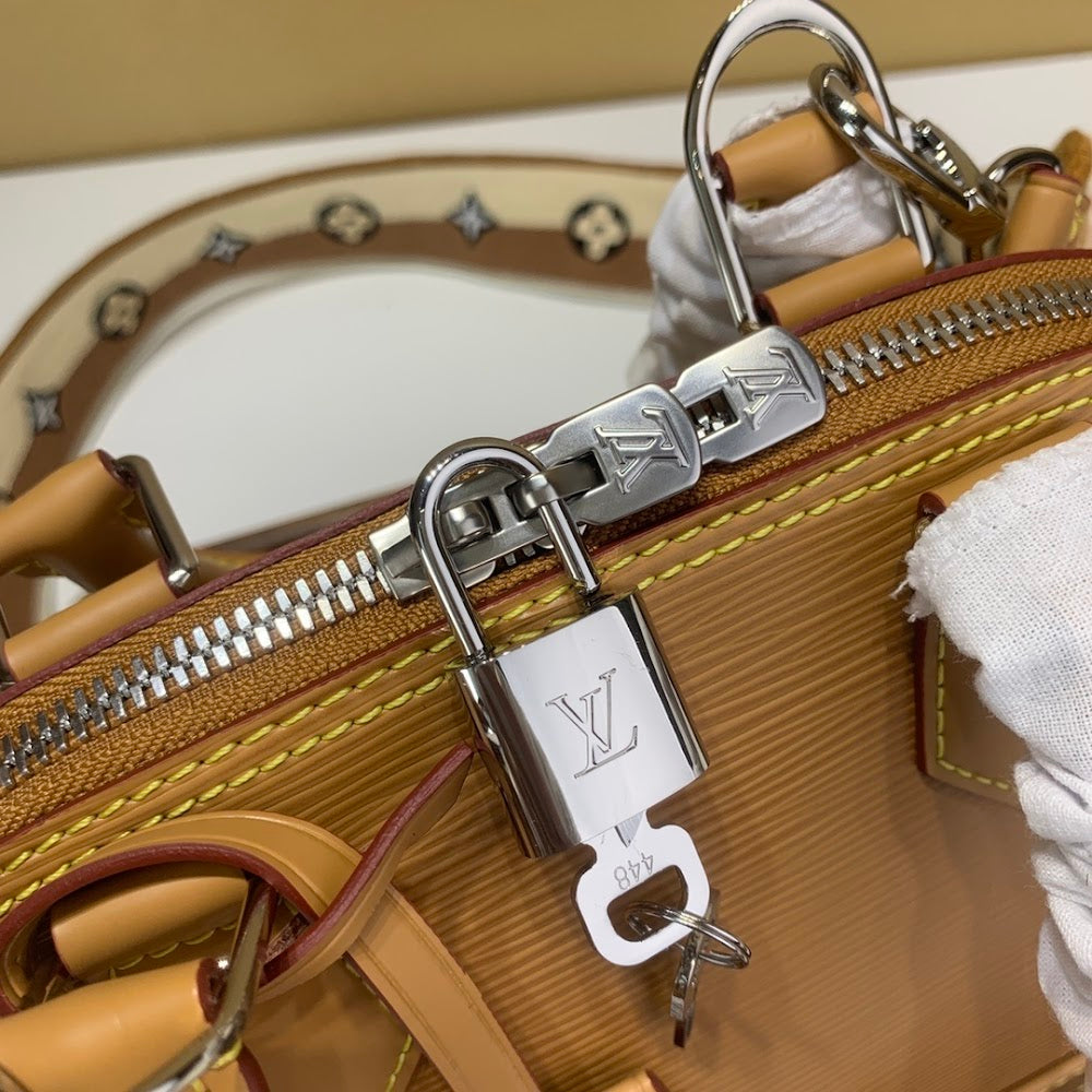 Anum Bags ln Luxury Bag --57993