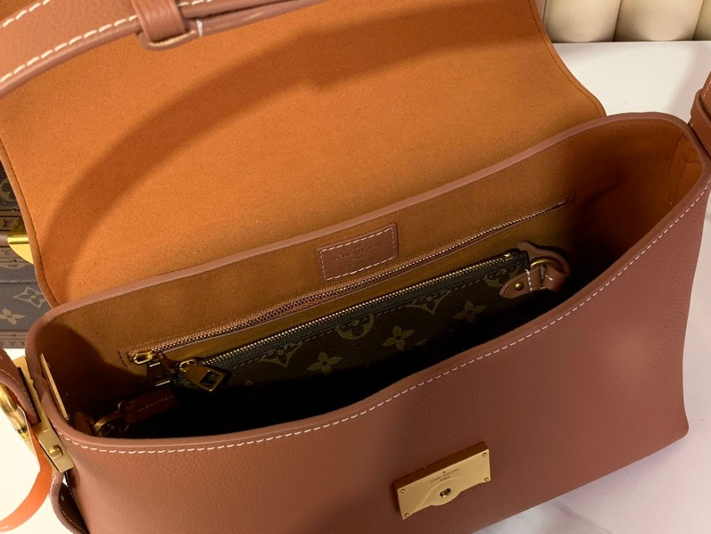 Anum Bags ln Luxury Bag --58308
