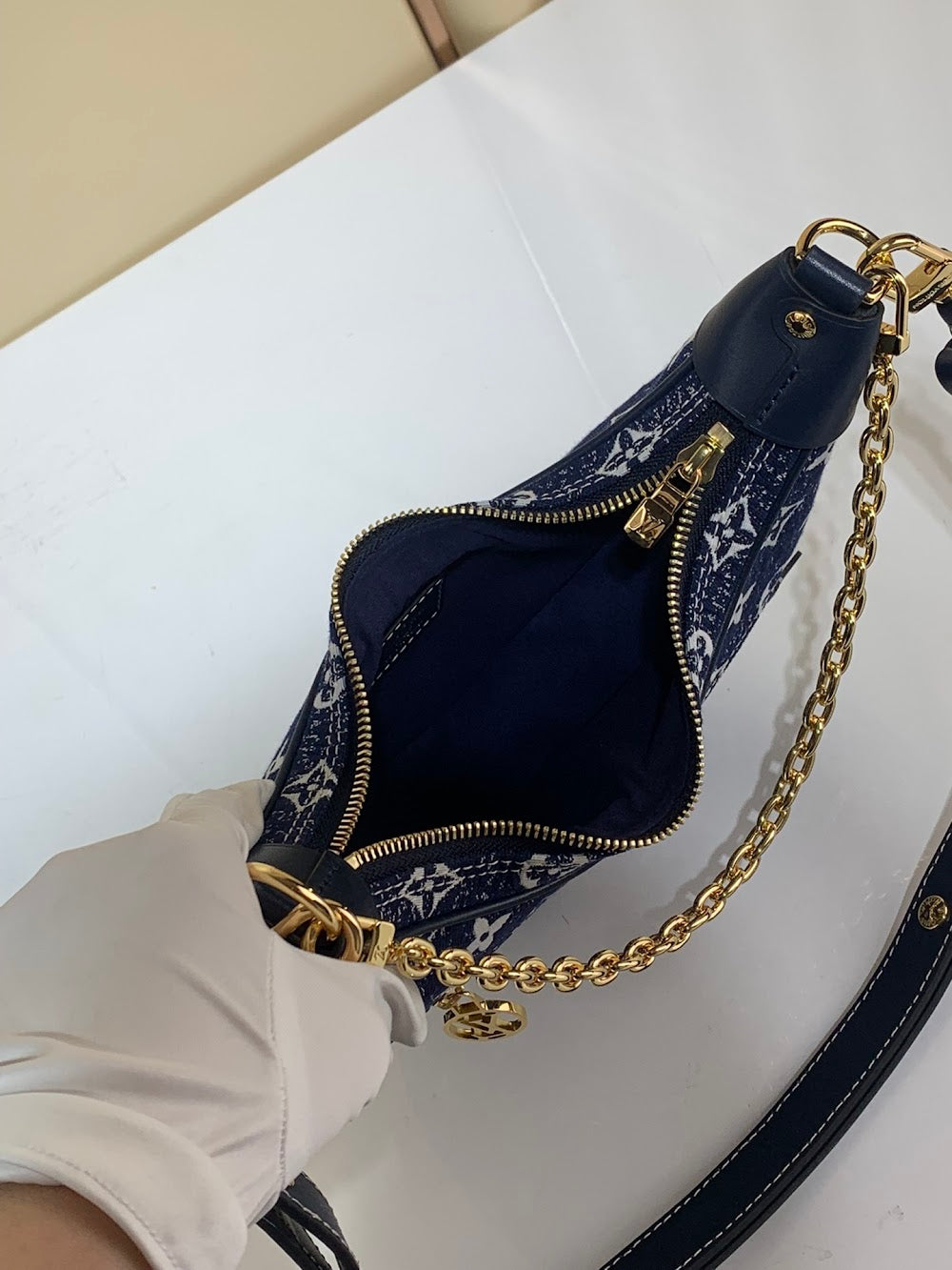 Anum Bags ln Luxury Bag --60677