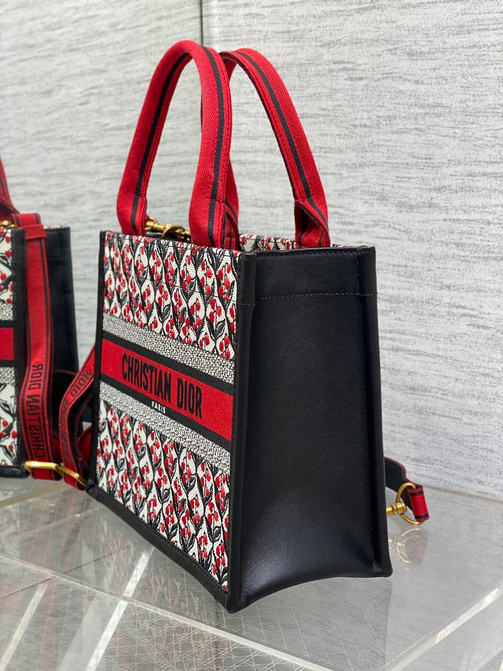 new-luxury-designer-bags-nm16079