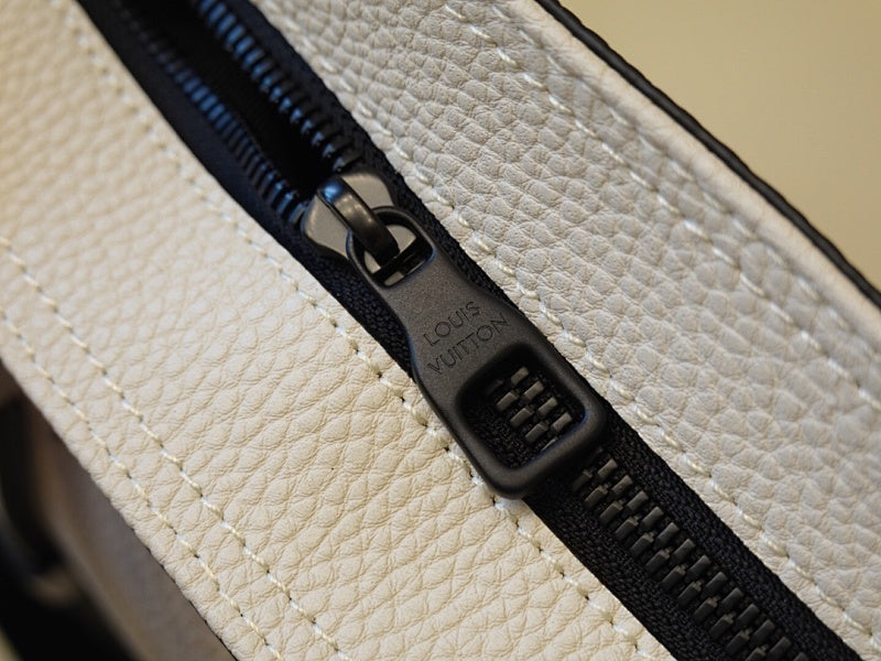 Anum Bags ln Luxury Bag --60277