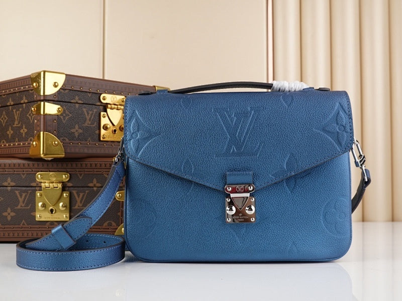 Anum Bags ln Luxury Bag --60513