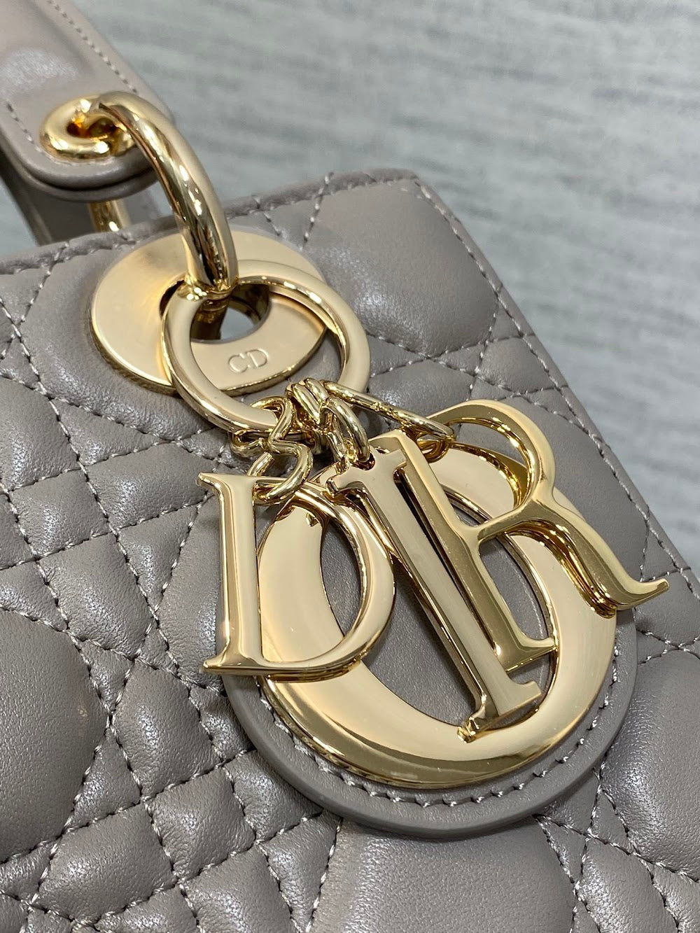 new-designer-premium-bags-nm16324