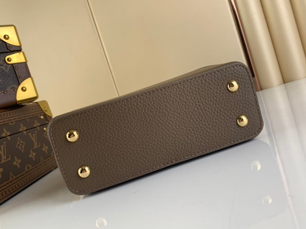Anum Bags ln Luxury Bag --56317