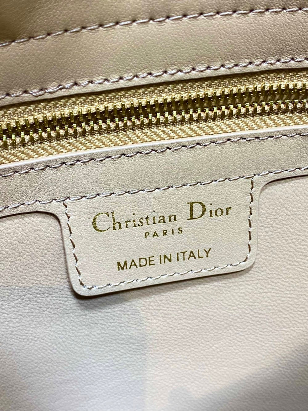new-designer-premium-bags-nm16142