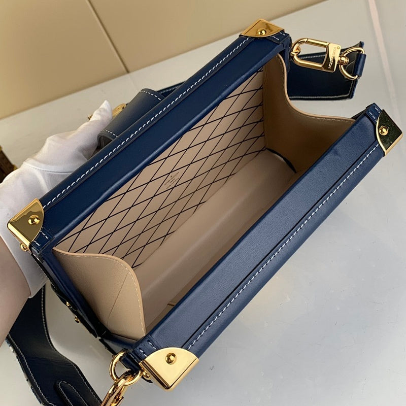 Anum Bags ln Luxury Bag --60845