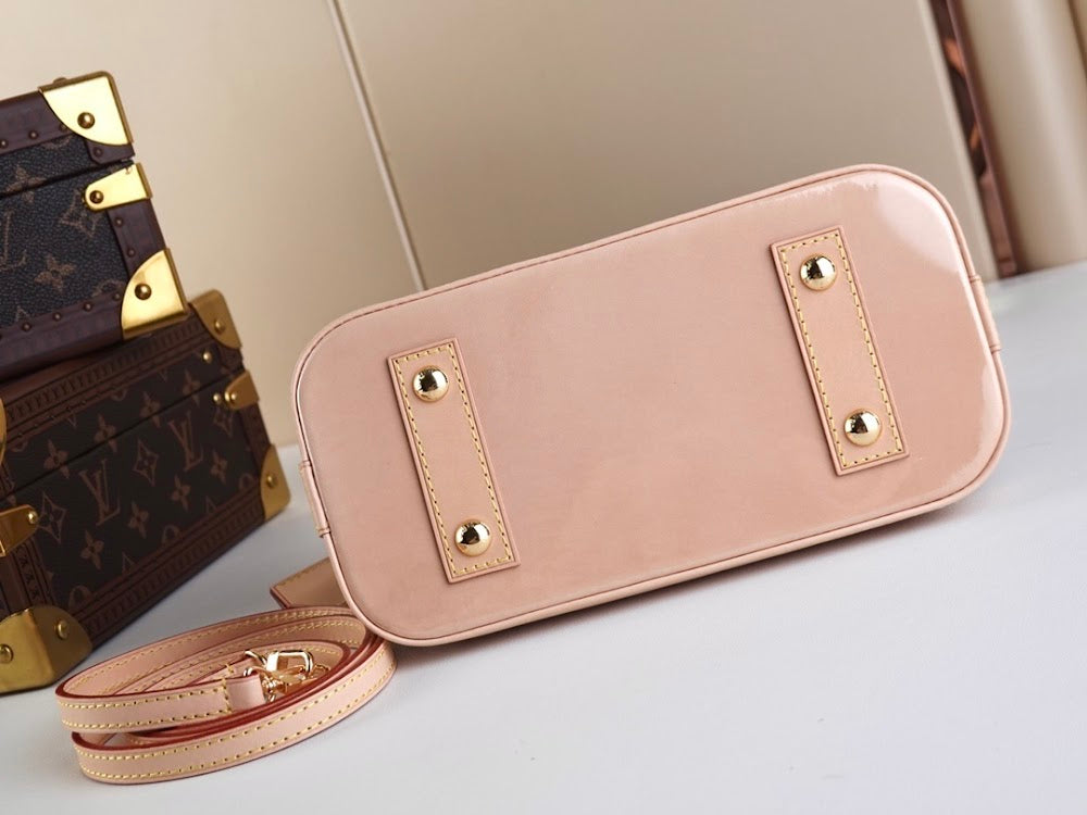 Anum Bags ln Luxury Bag --57840