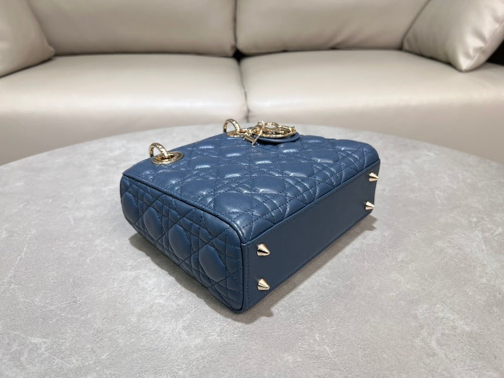 new-designer-premium-bags-nm16212