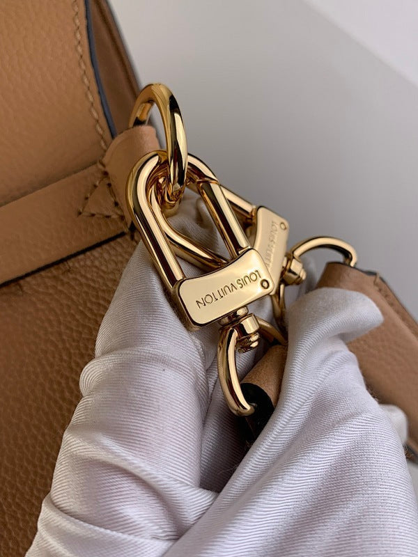 Anum Bags ln Luxury Bag --61119