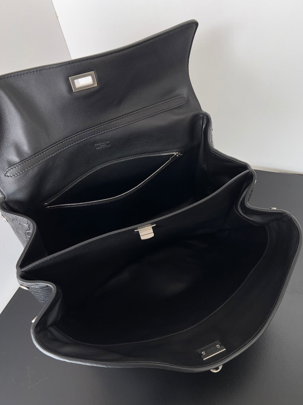 Ezyycart Bags Balenciaga Luxury Bag --111563