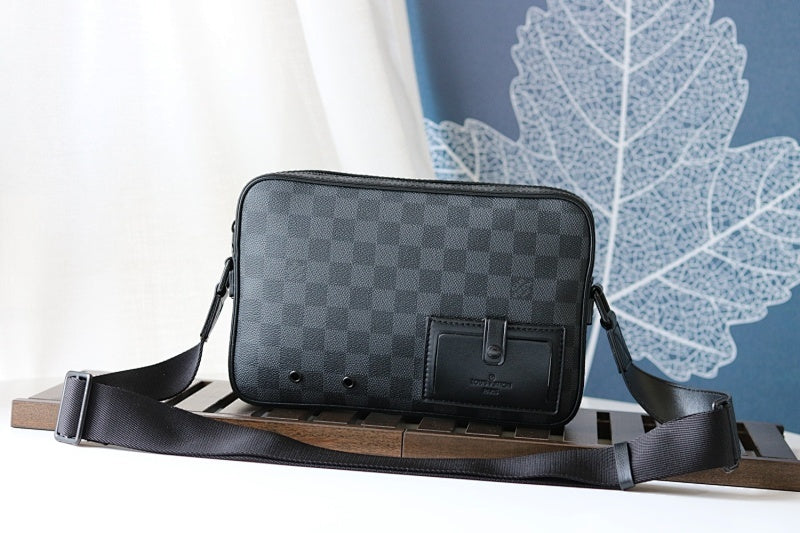 Anum Bags ln Luxury Bag --57766