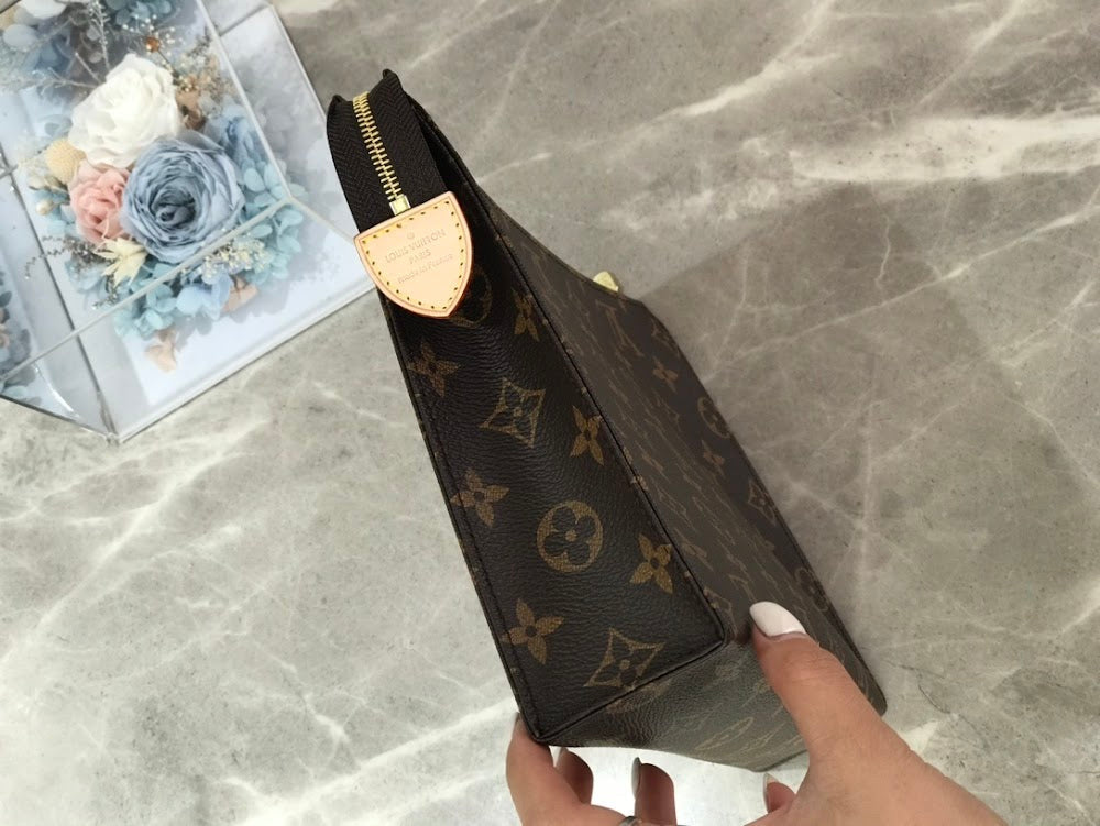 Anum Bags ln Luxury Bag --60094