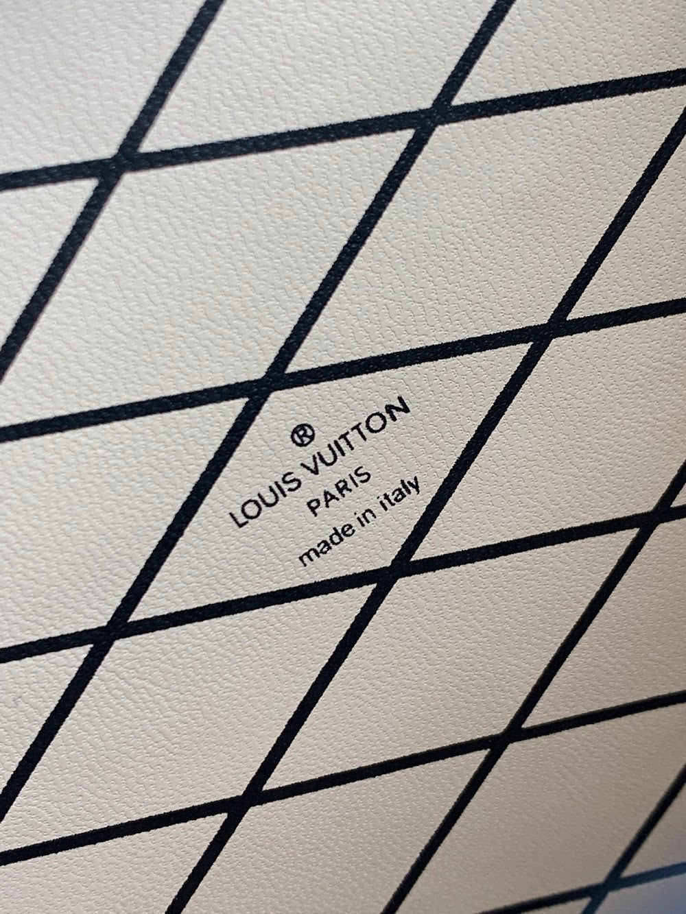 Anum Bags ln Luxury Bag --60941