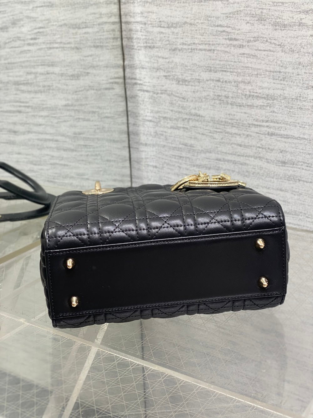 new-luxury-designer-bags-nm16297