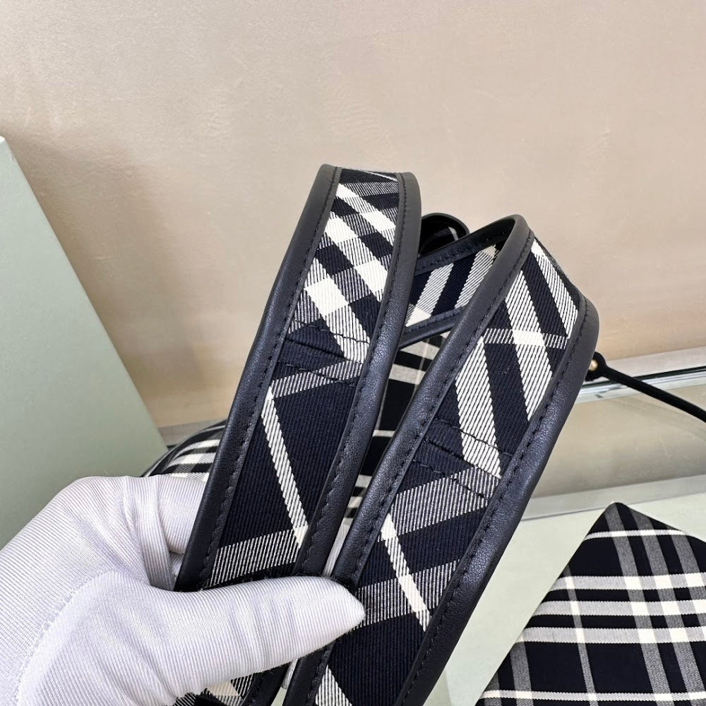 Ezyycart Bags Burberryn Luxury Bag --91842