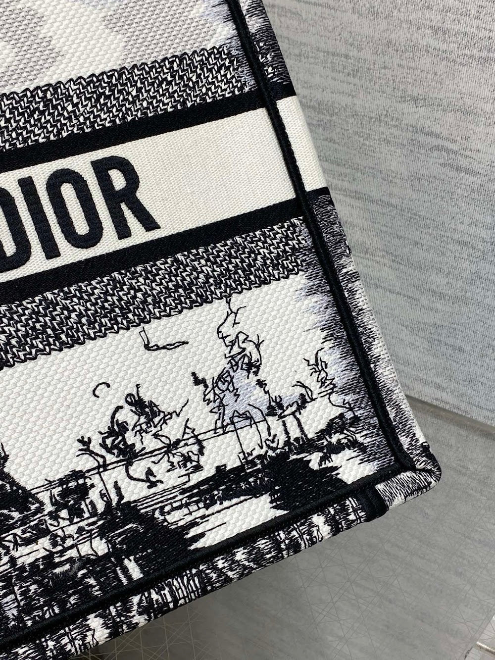 new-designer-premium-bags-nm15860