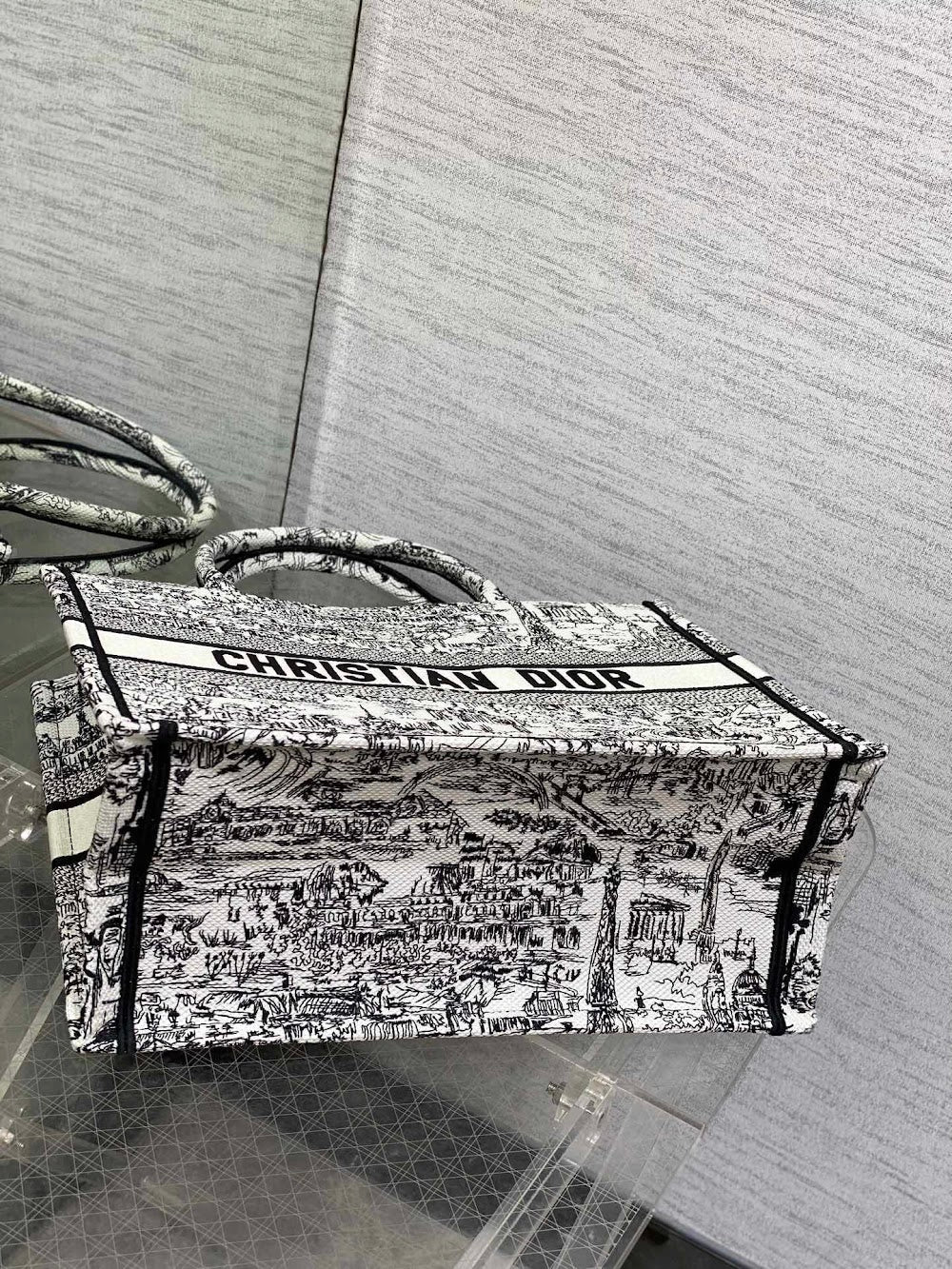 new-luxury-designer-bags-nm16036