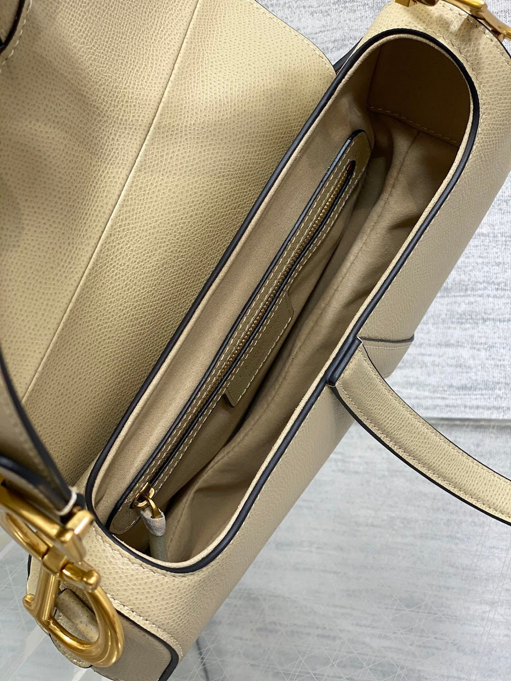 new-luxury-designer-bags-nm16178