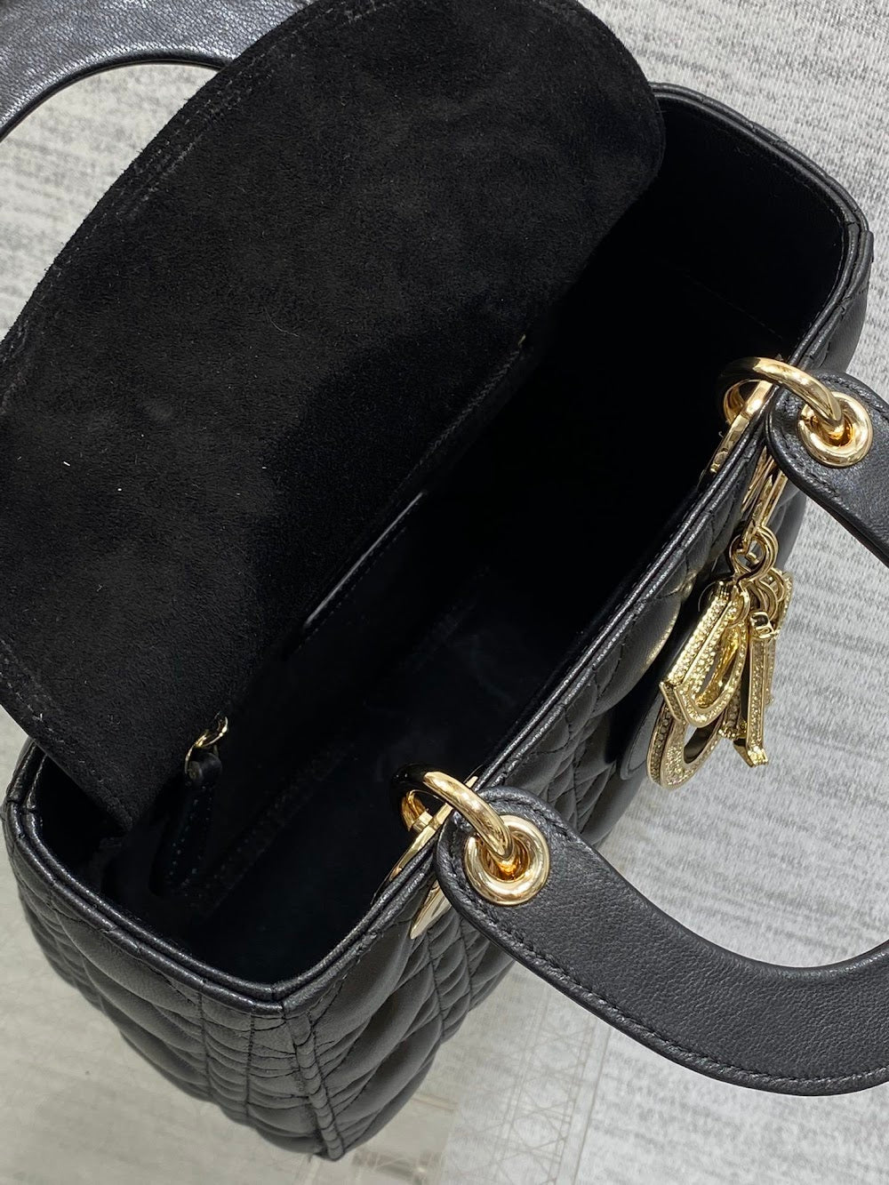 new-luxury-designer-bags-nm16297