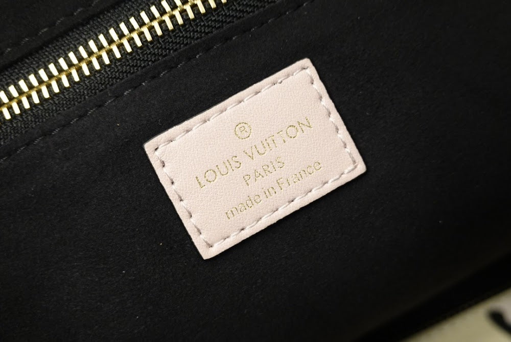 Anum Bags ln Luxury Bag --60130