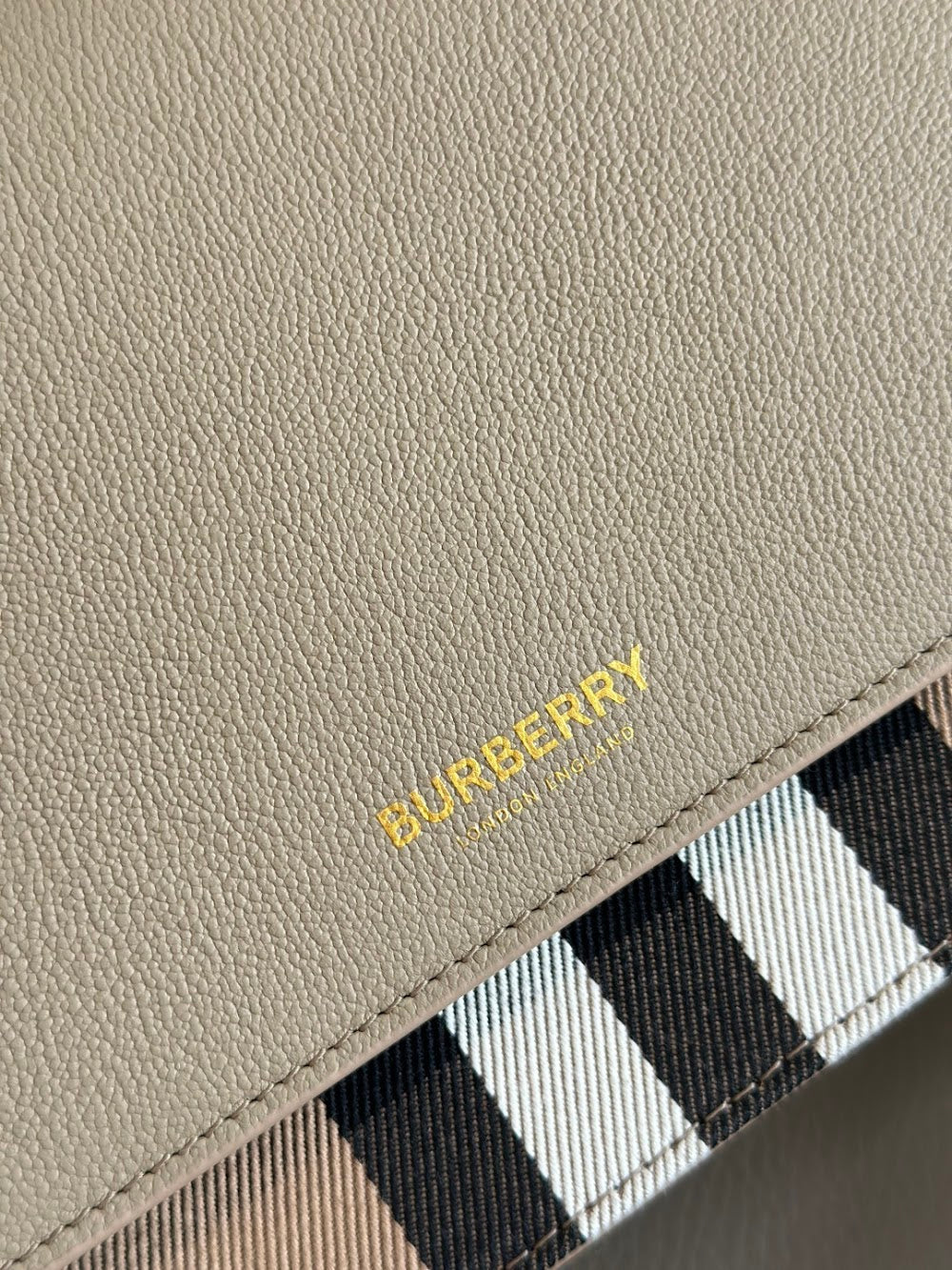 Ezyycart Bags Burberryn Luxury Bag --92100