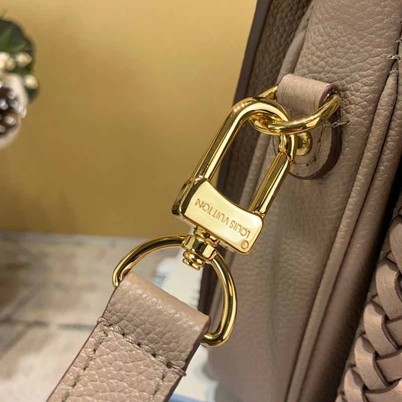 Anum Bags ln Luxury Bag --59111