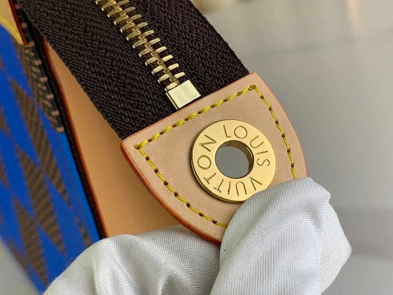 Anum Bags ln Luxury Bag --56809