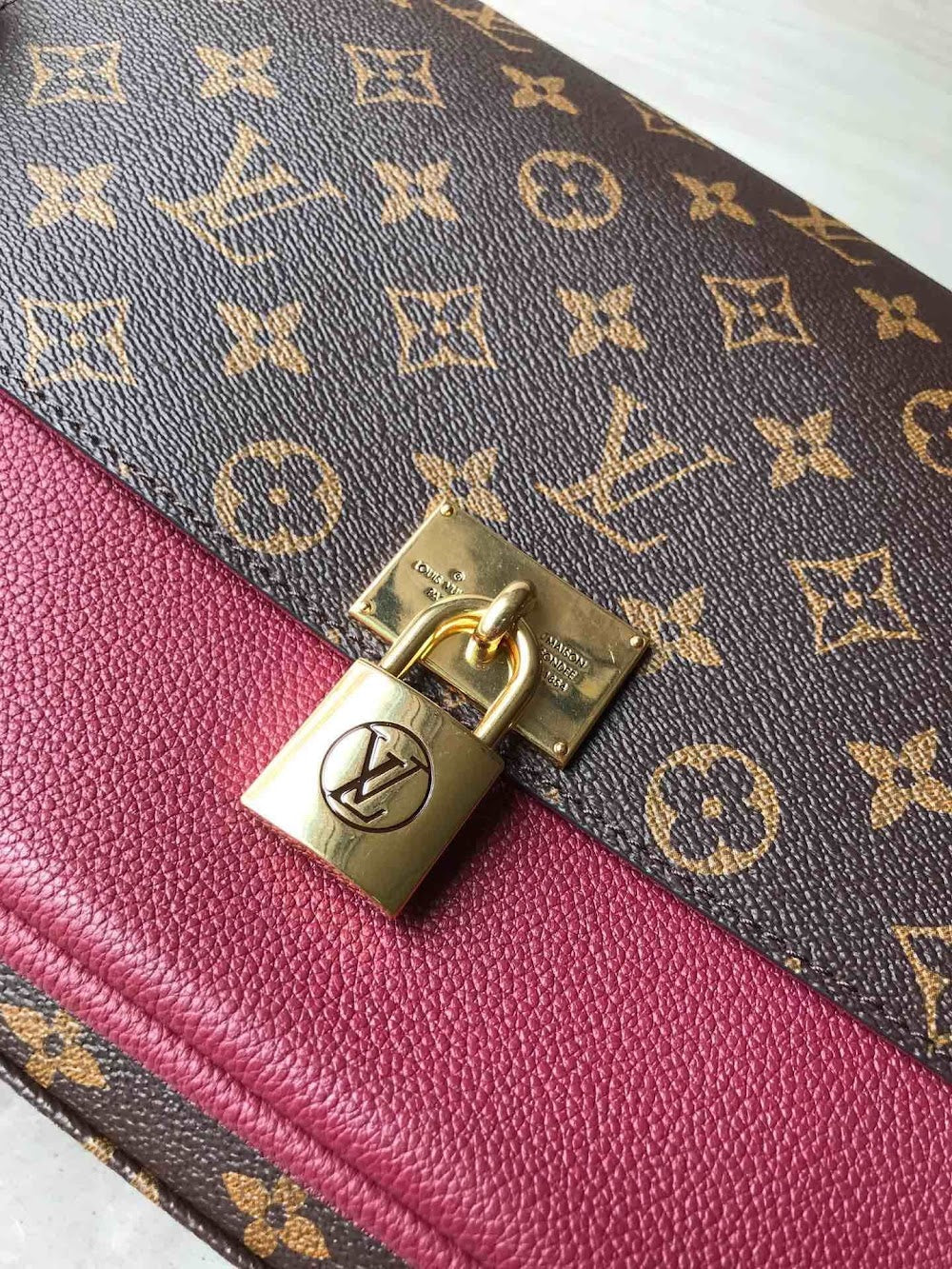 Anum Bags ln Luxury Bag --59991