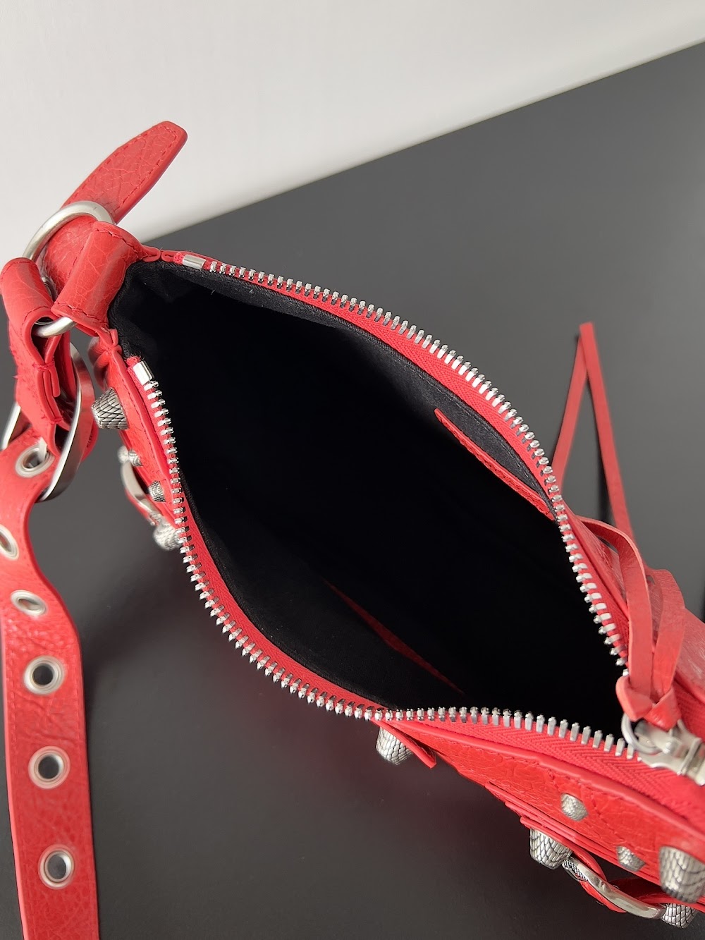 Ezyycart Bags Balenciaga Luxury Bag --111157