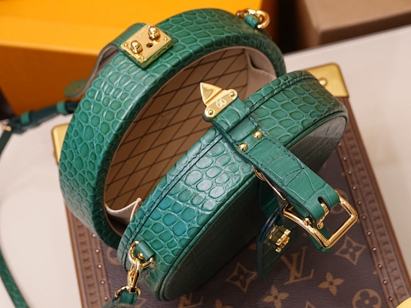 Anum Bags ln Luxury Bag --60227